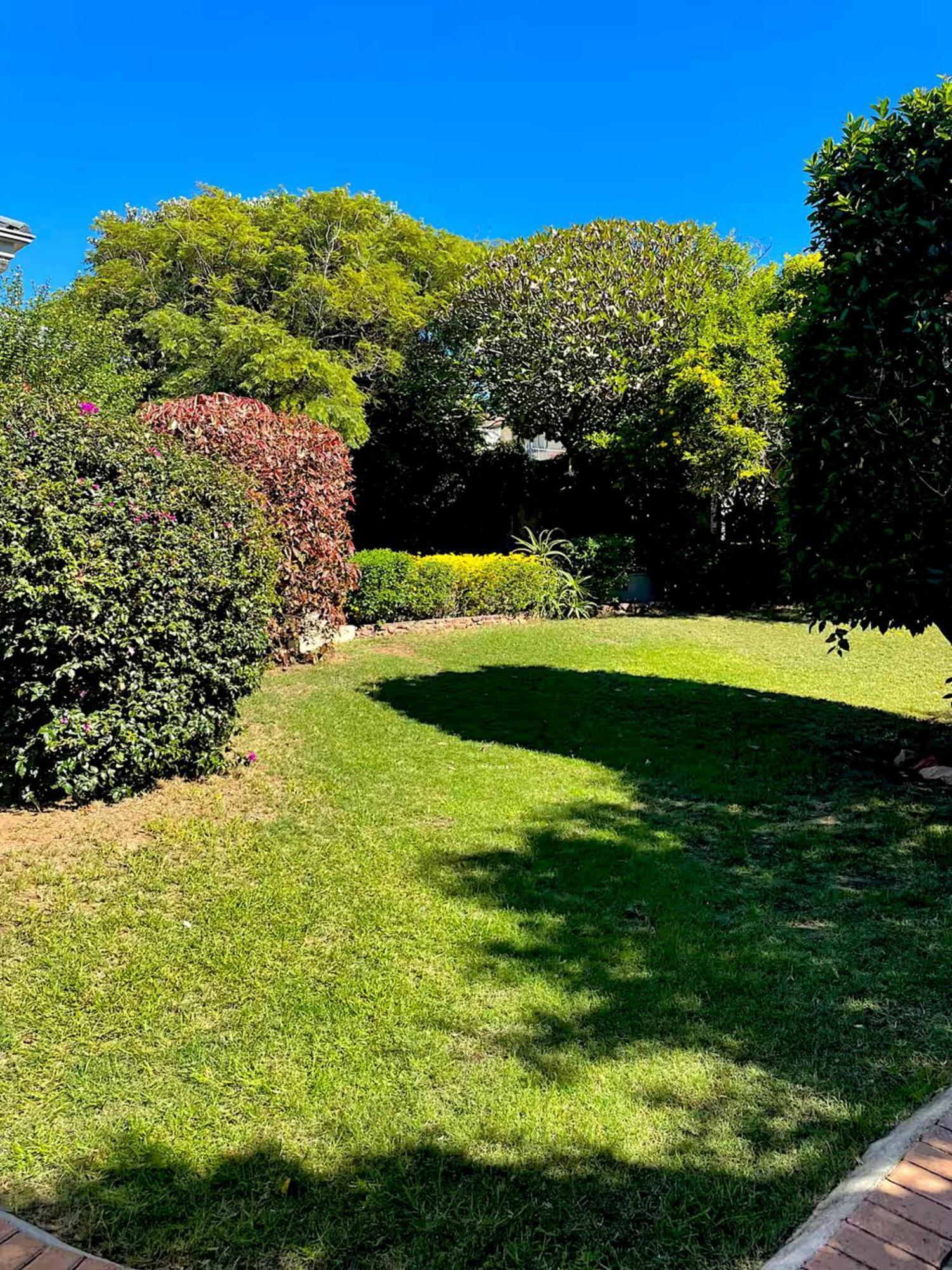 Munro Suites Port Elizabeth Bagian luar foto