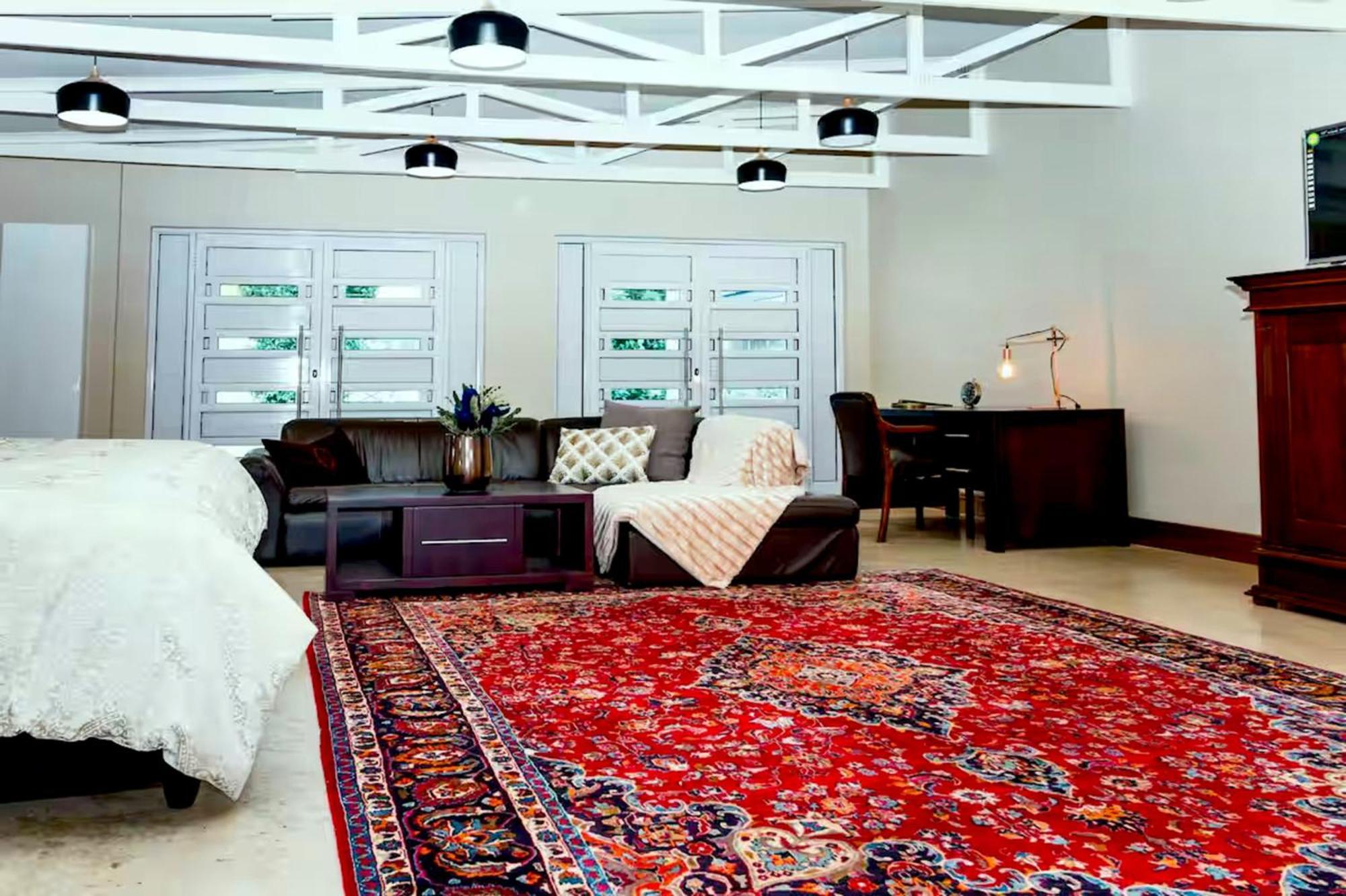 Munro Suites Port Elizabeth Bagian luar foto