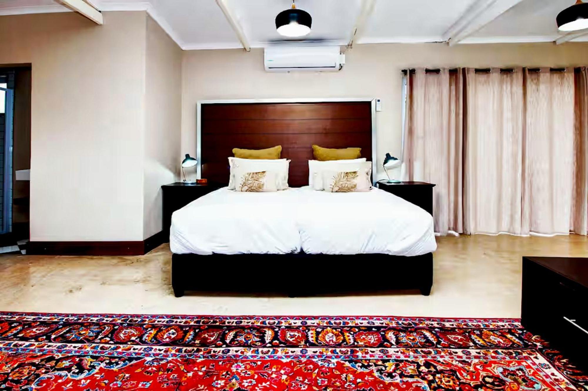 Munro Suites Port Elizabeth Bagian luar foto